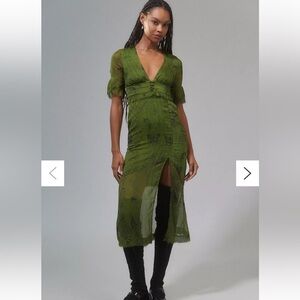 ✨ Urban Outfitters Green Florence Chiffon Midi Dress Size SP Sheer ✨